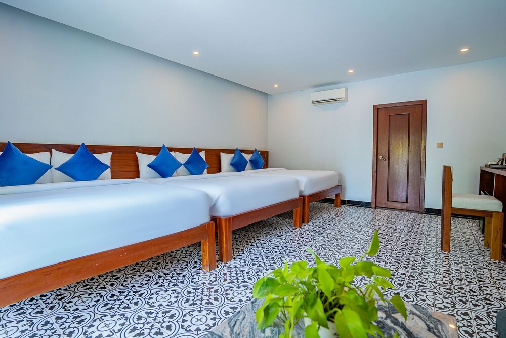 Family Triple Room - Photo 9