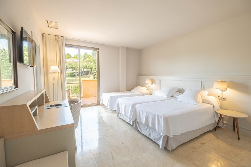 Habitación Triple Estándar, Balcón