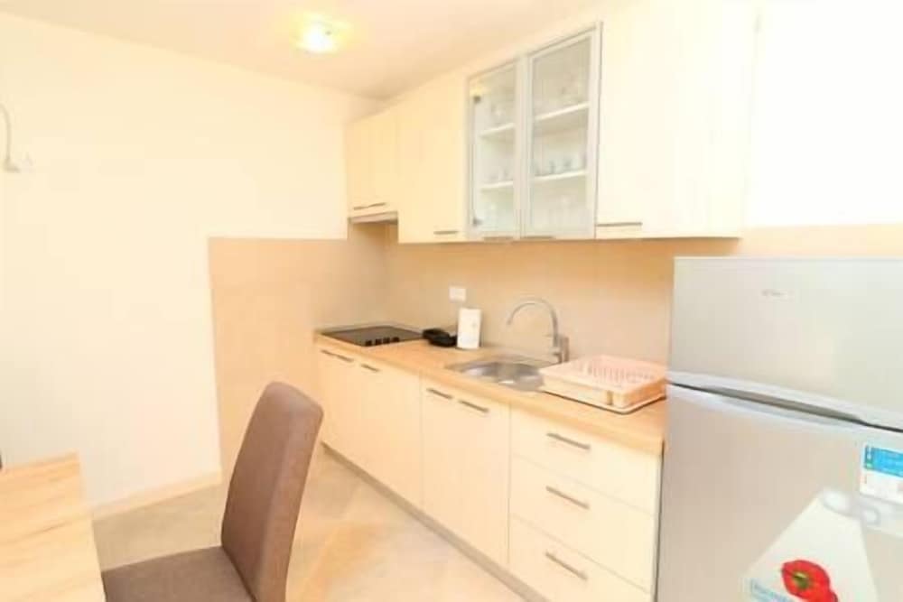 Apartment (1 Bedroom with Terrace) photo 2