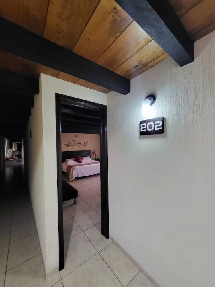 Comfort Room, Patio, City View photo 1