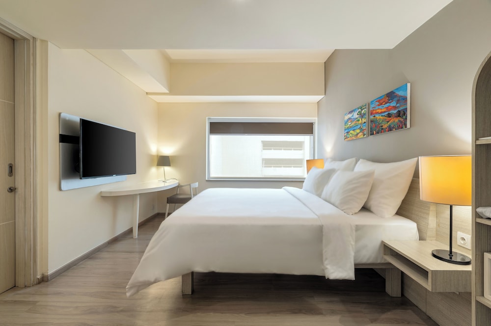 Deluxe Studio Suite