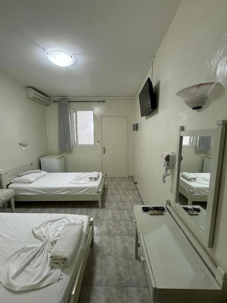 Economy Double Room photo 1