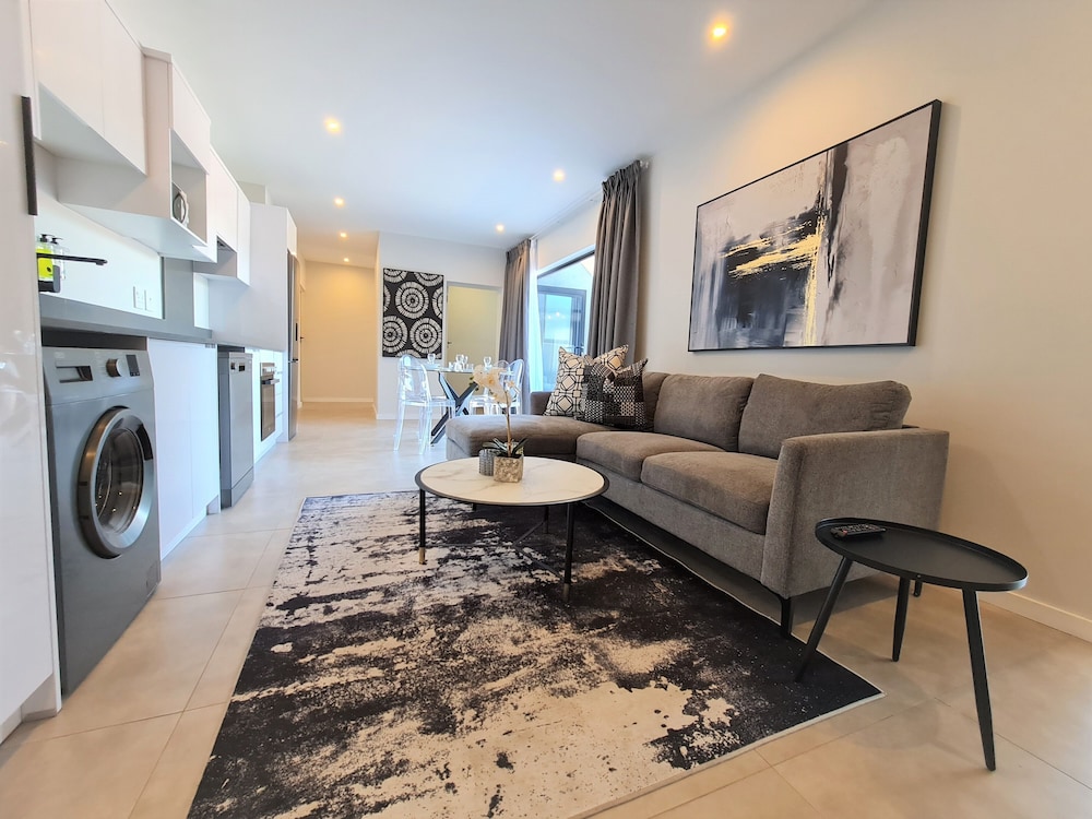 Superior Penthouse photo 3