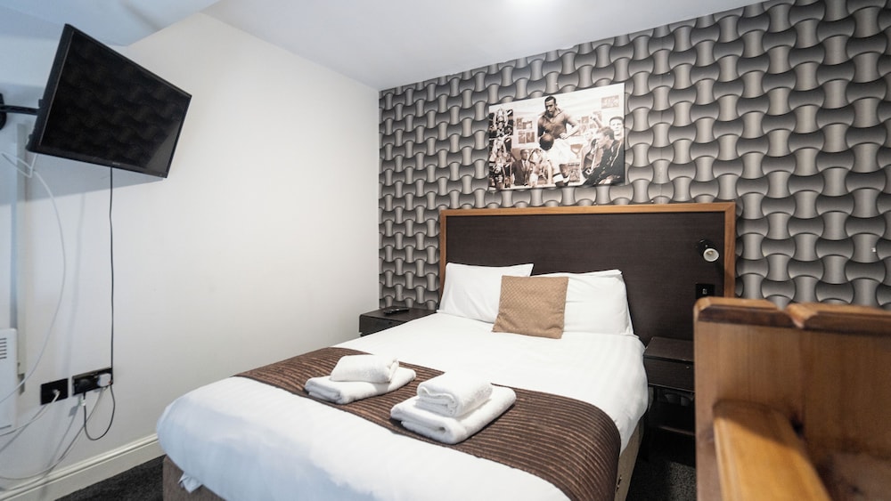 Standard Double Room, 1 Double Bed, Non Smoking, Ensuite photo 2