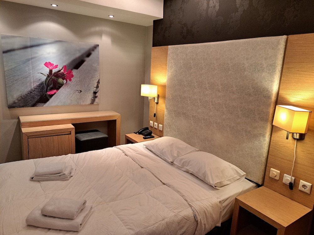 Economy Room