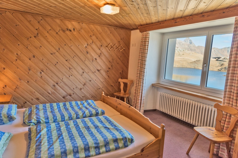 Double Room (Bathroom shared) photo 2
