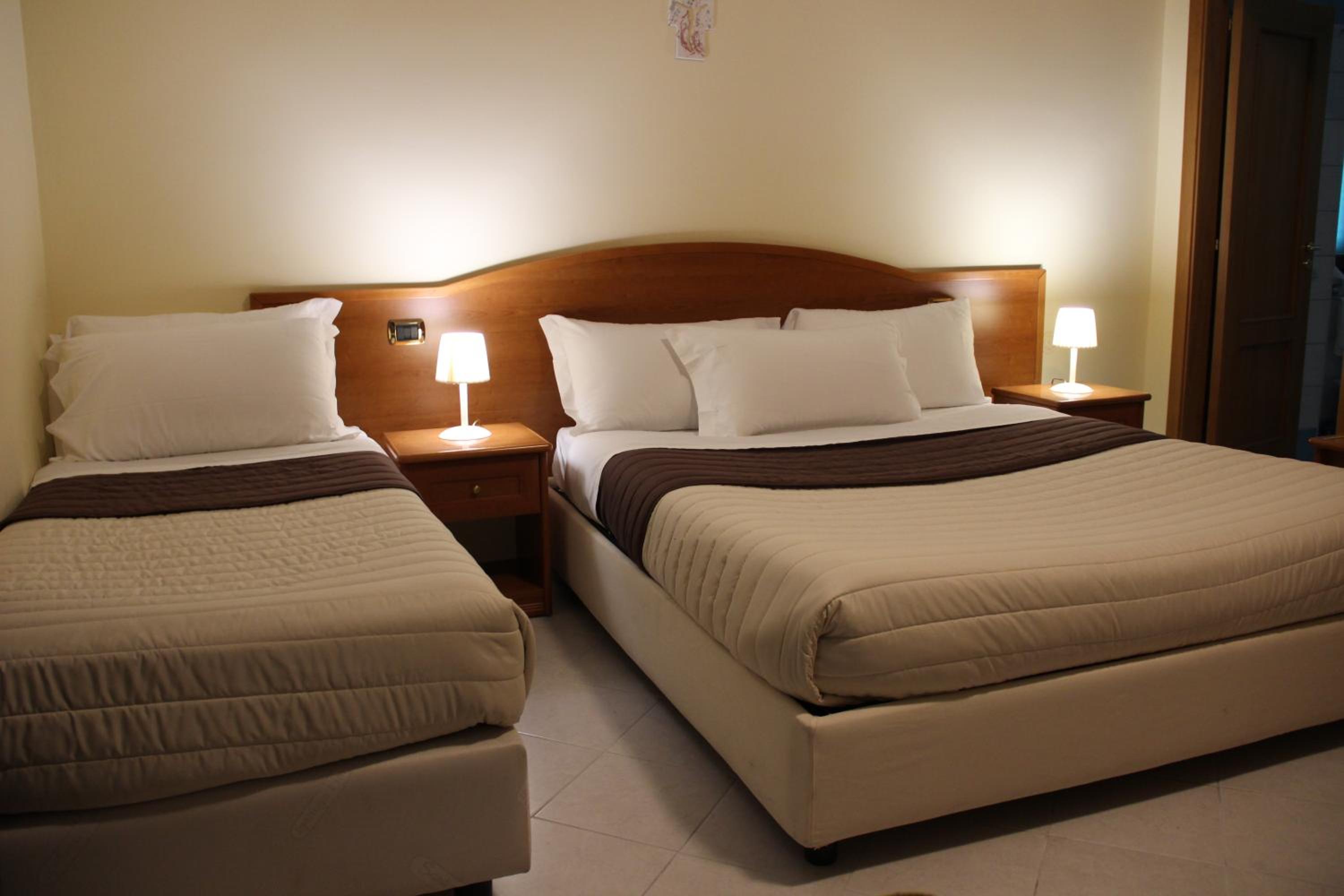 Triple Room with Sea View photo 1