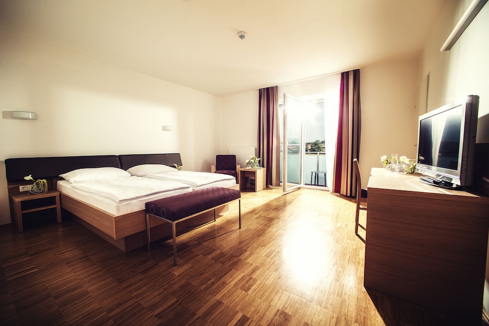 Premium Double Room photo 2