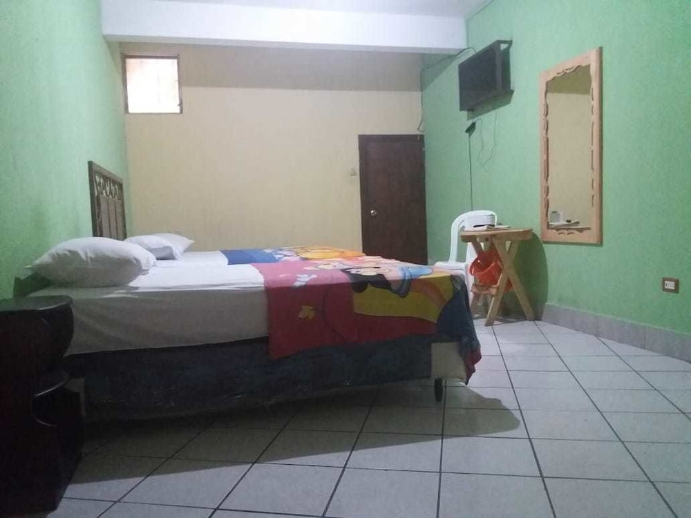 Basic Quadruple Room, 2 Double Beds photo 1