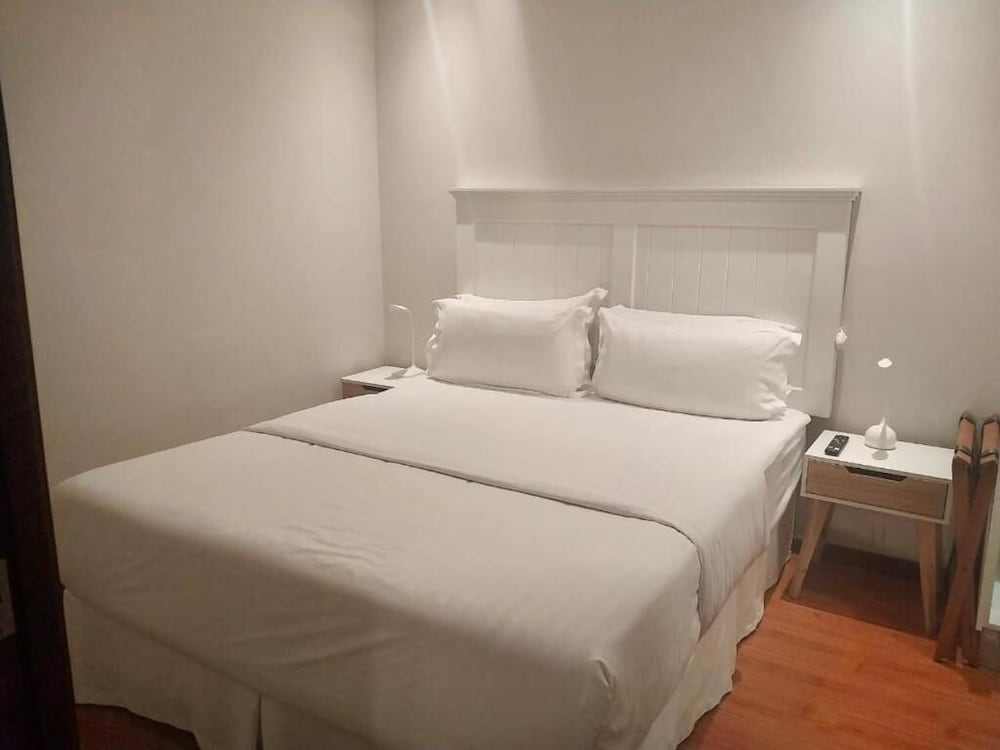 Basic Apartment photo 1