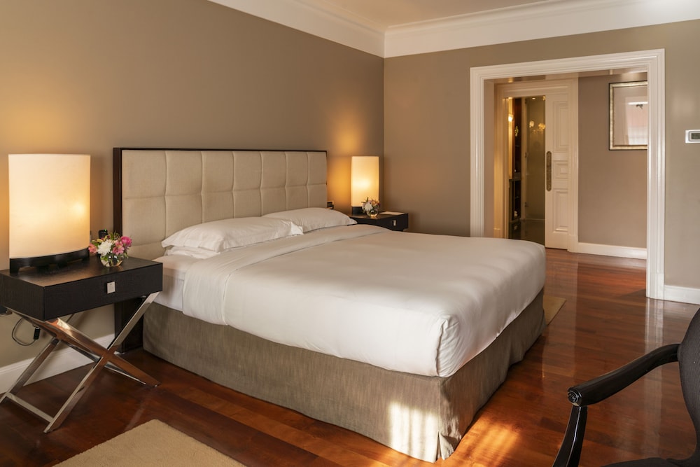 Room, 1 King Bed (Palace)