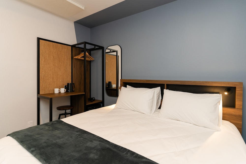 King Room Ensuite - Photo 1