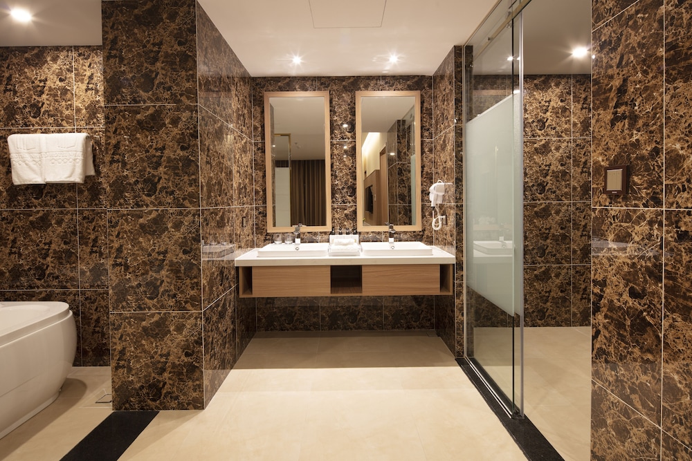 Executive Suite, Balcony - Photo 4