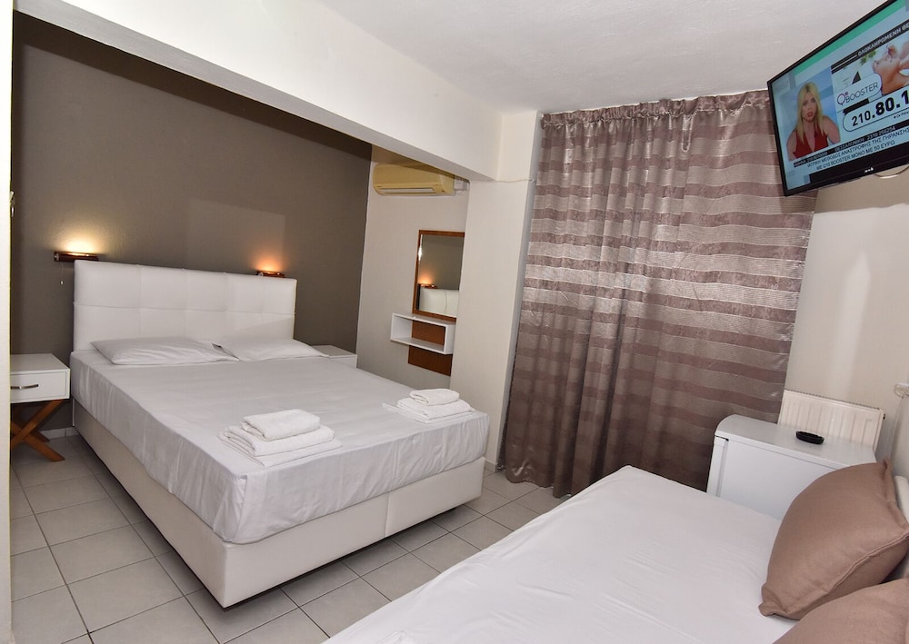 Economy Double Room photo 2