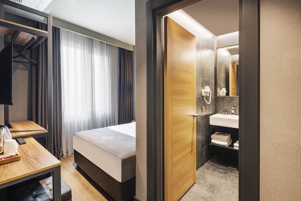 Deluxe Single Room photo 2