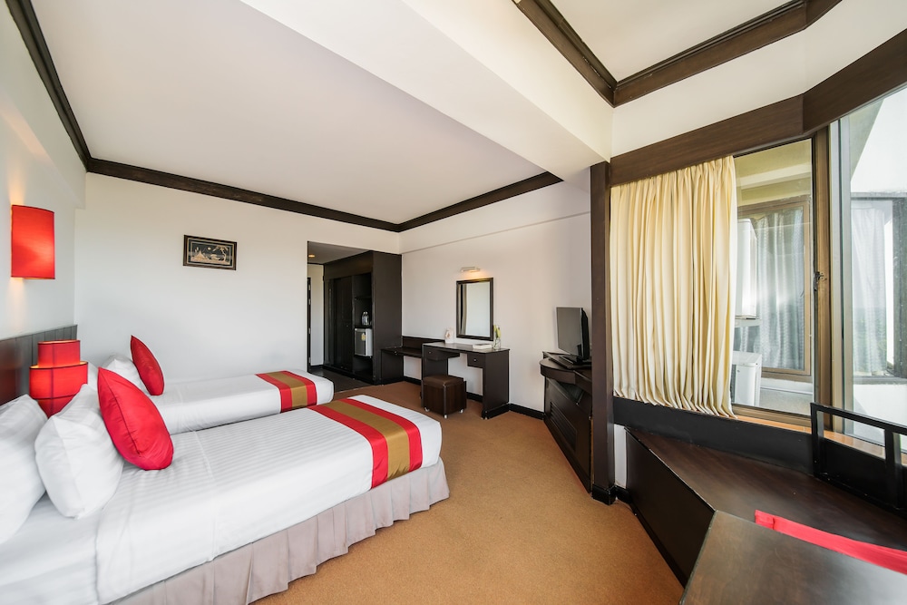 Superior Room, 1 King Bed - Photo 8