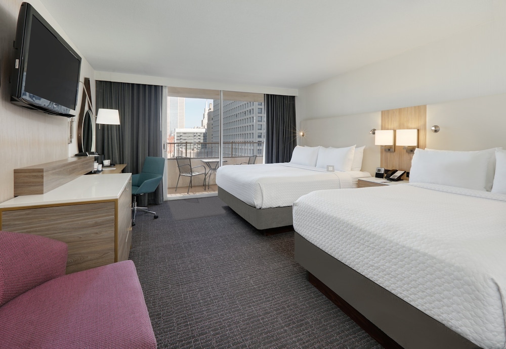 Premium Room, 1 King Bed, City View - Photo 2