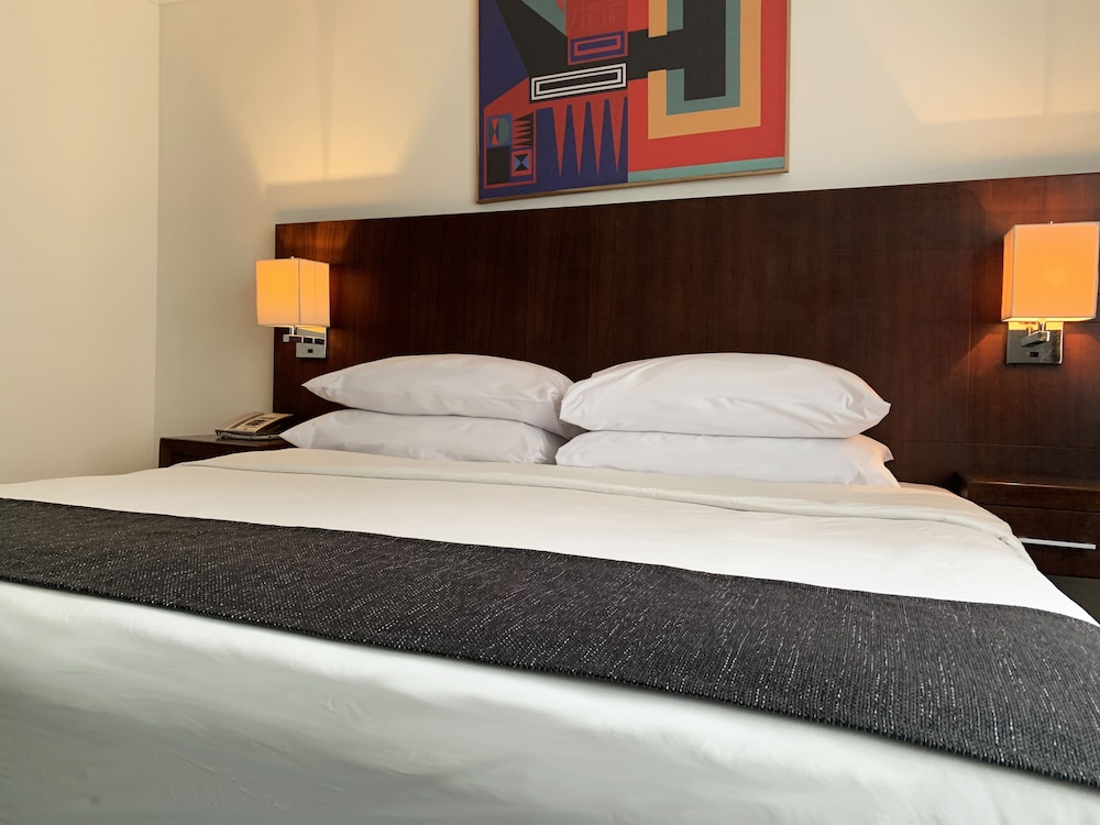 Superior Room, 1 King Bed - Photo 8