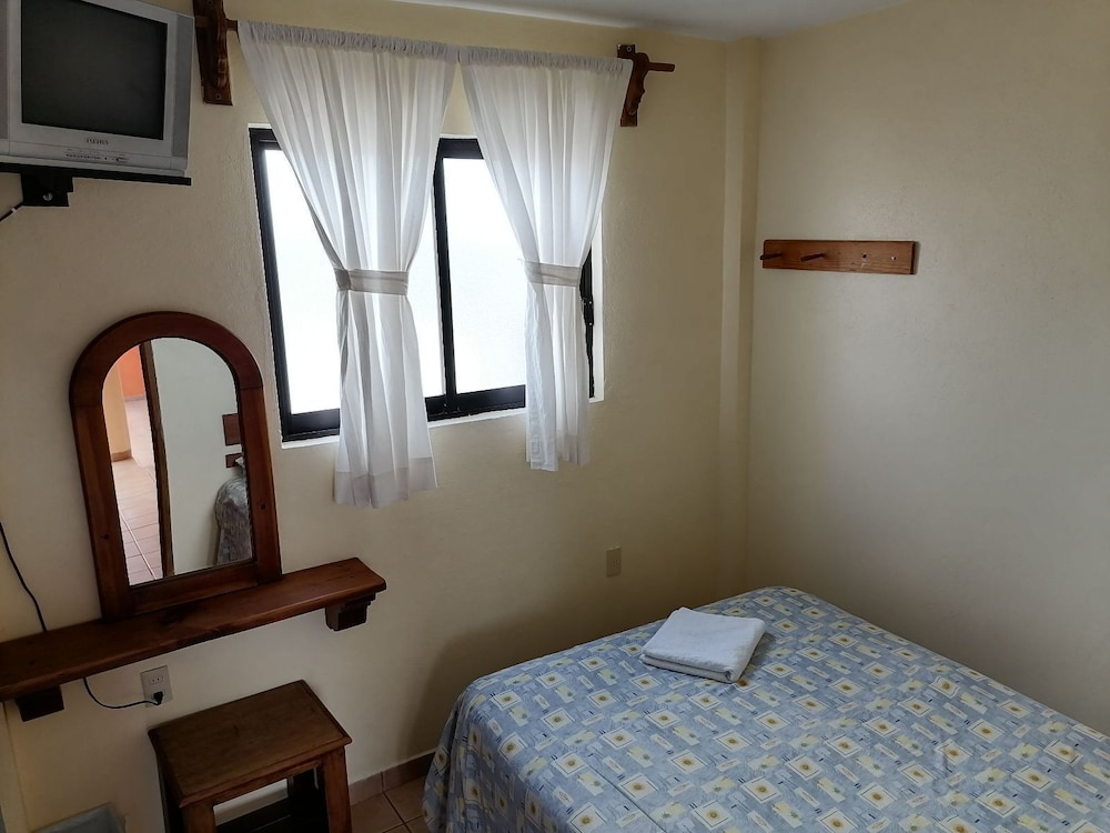 Economy Room, 1 Double Bed, Ensuite