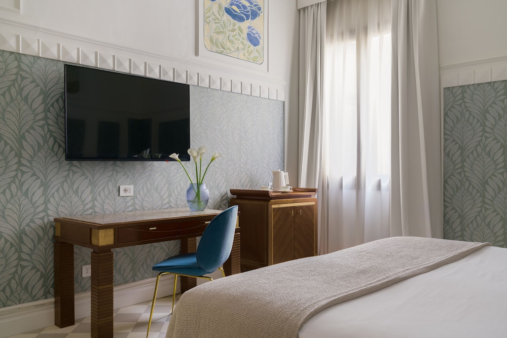 Comfort Room - Photo 4