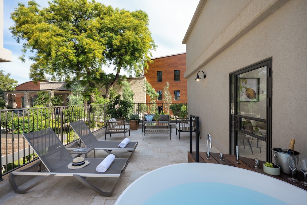 Galil with Terrace Room