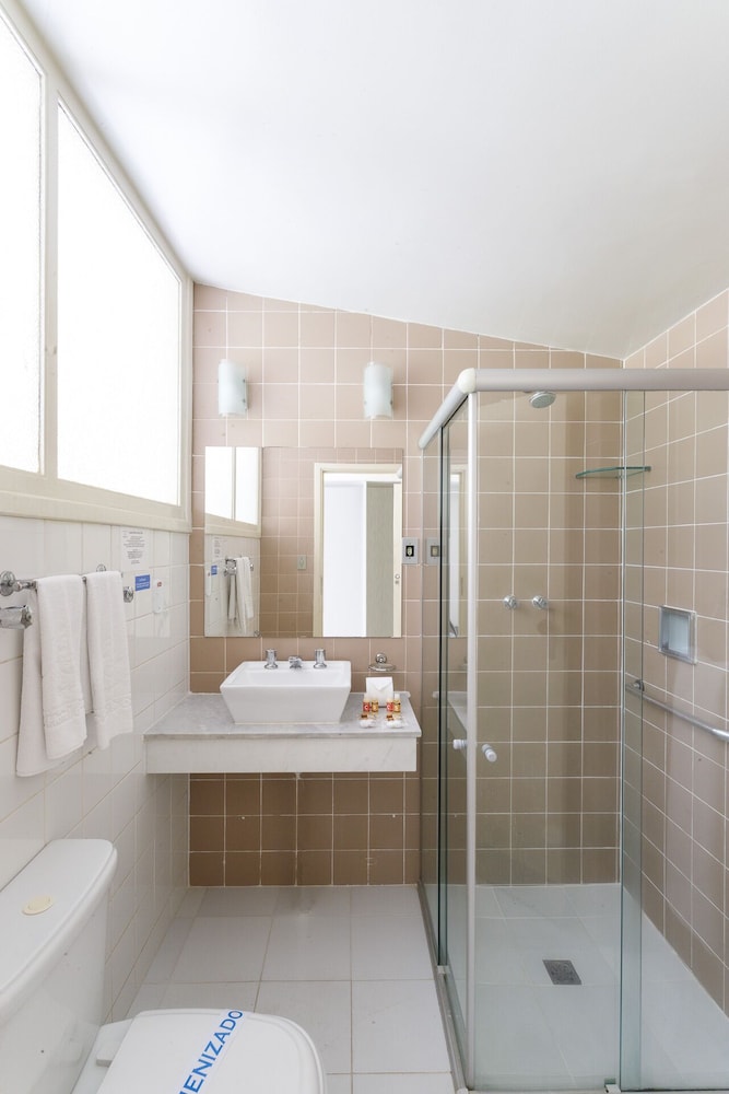 Standard Double or Twin Room photo 2
