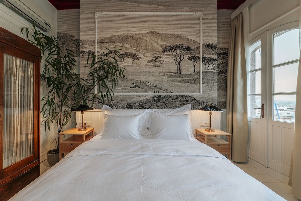 Deluxe Double Room, Sea View, Sea Facing - Photo 4