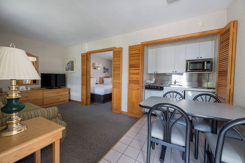 One Bedroom Kitchen Suite