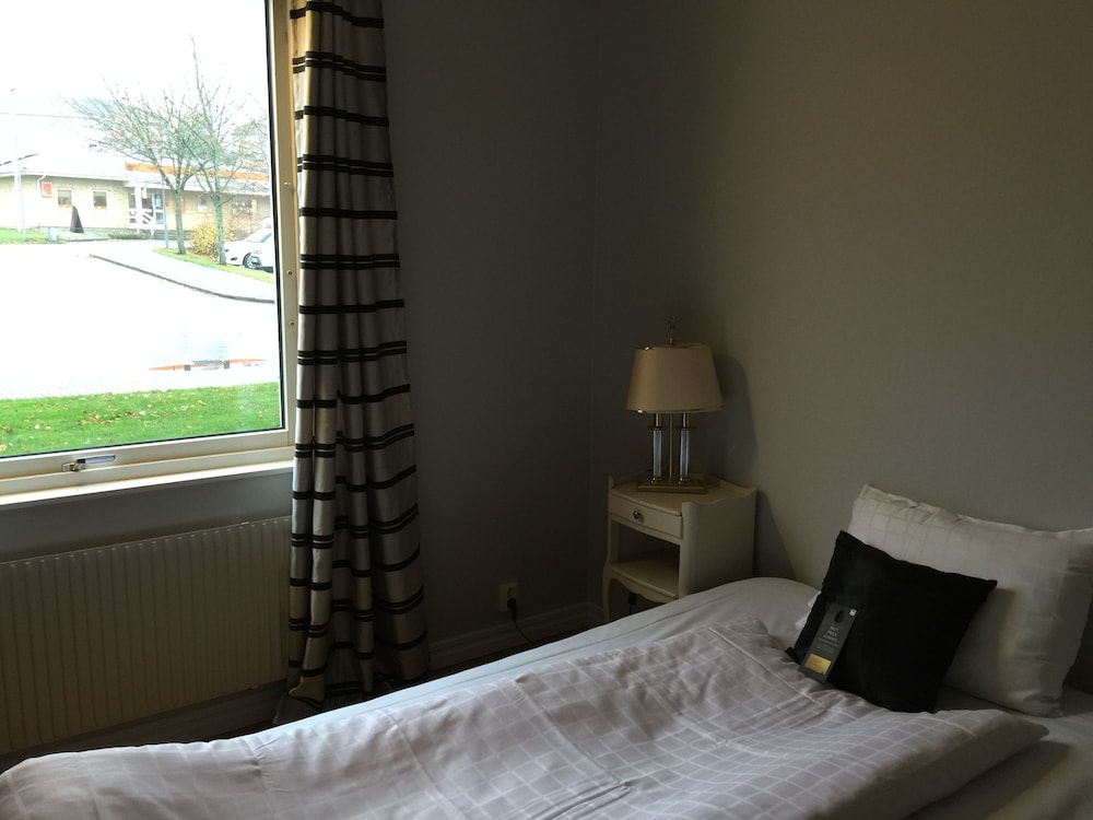 Economy Single Room, Garden View photo 3