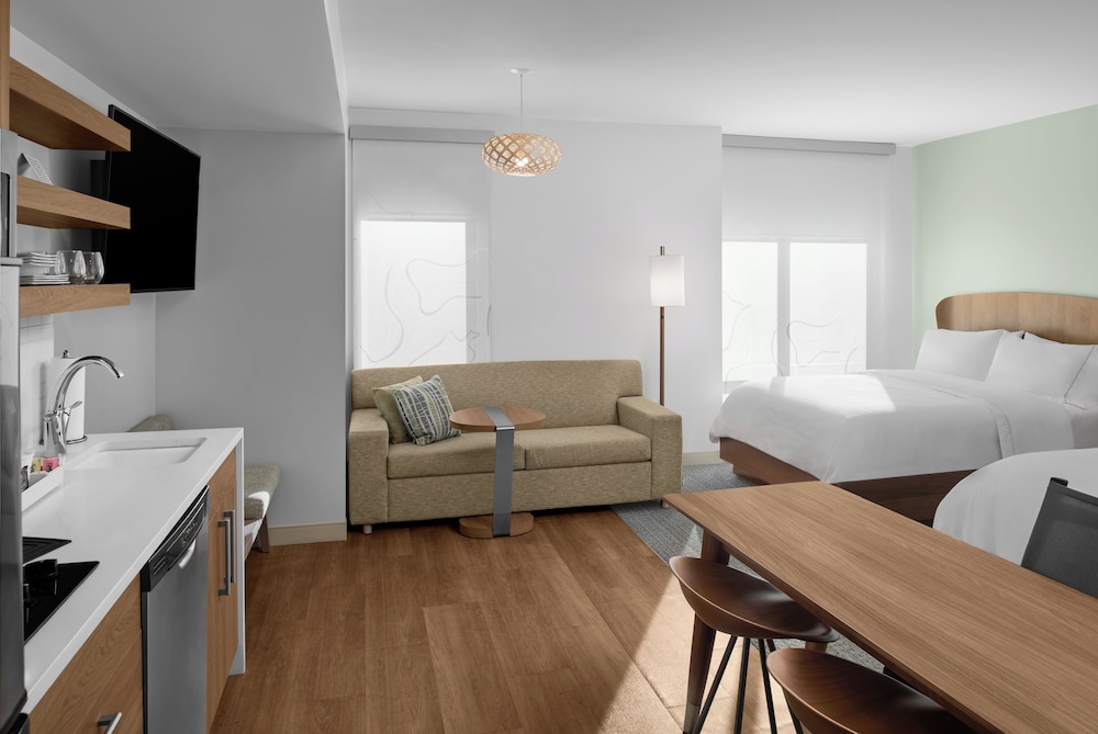 Studio Suite, Multiple Beds - Photo 3