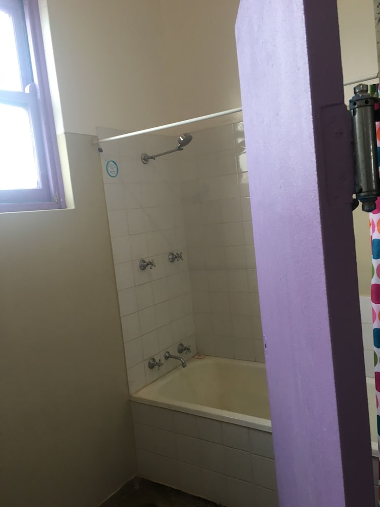 Standard Shared Dormitory, Women only photo 3