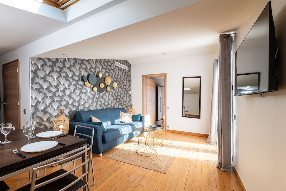 Romantic Apartment, Ensuite, Mountain View (En Bord de Plage) photo 3