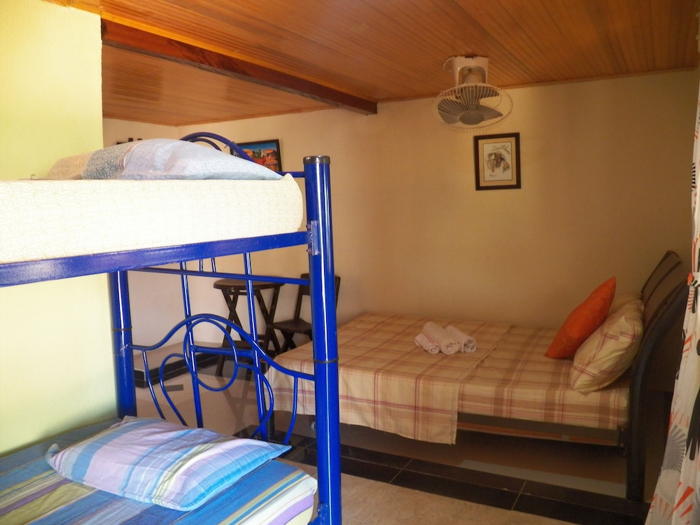 Economy Triple Room, Mixed Dorm, Shared Bathroom, Tower photo 1