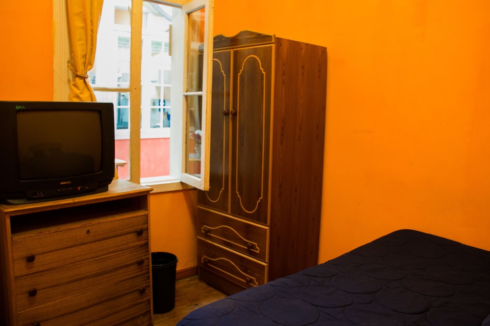 Standard Triple Room, Multiple Beds photo 2