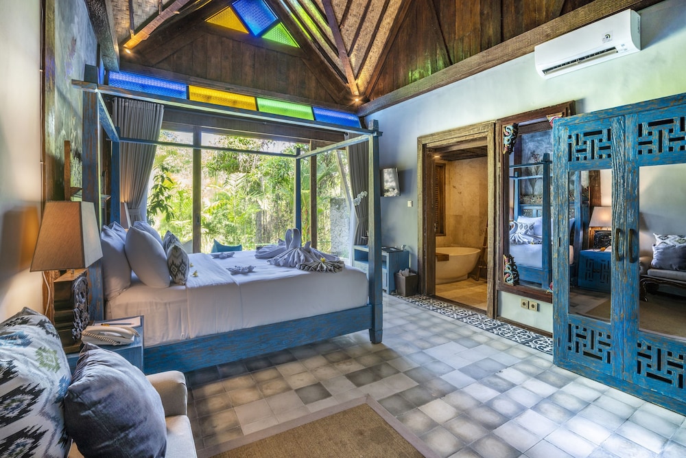 One Bedroom Villa with Private Pool - Photo 2