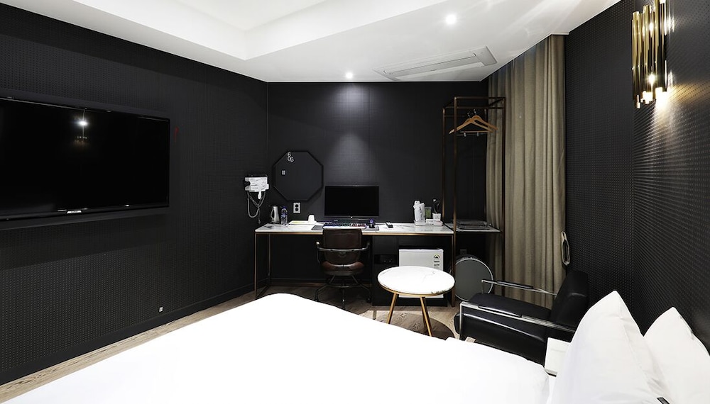 Standard Room - Photo 10