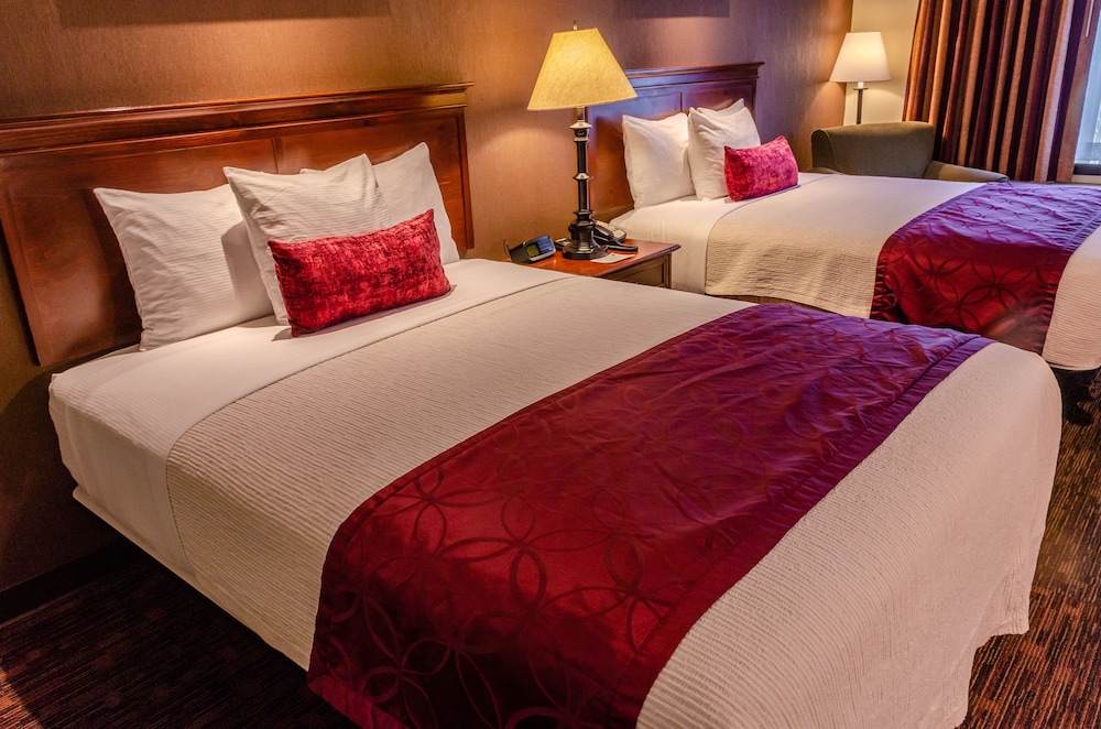 Deluxe Room, 2 Queen Beds photo 1