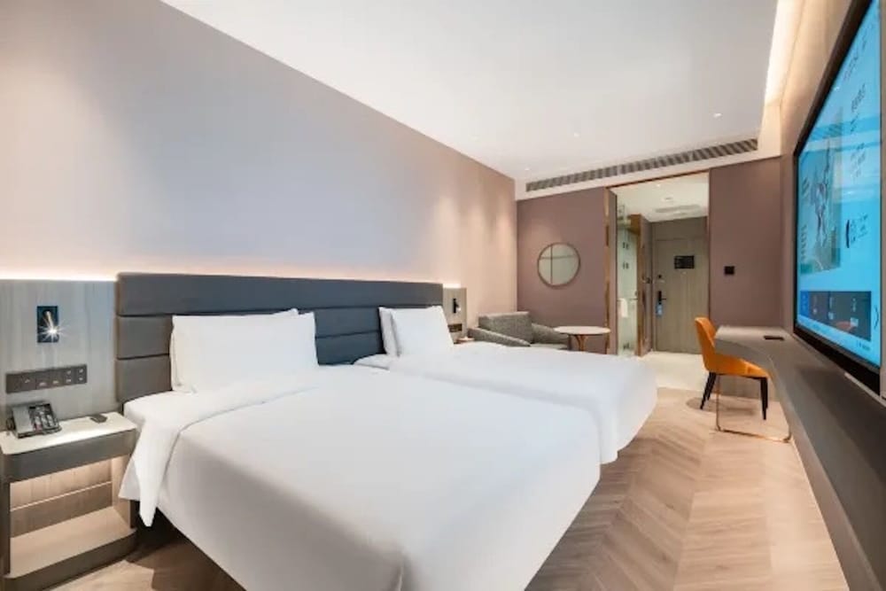 Deluxe Room with Garden View - Photo 5