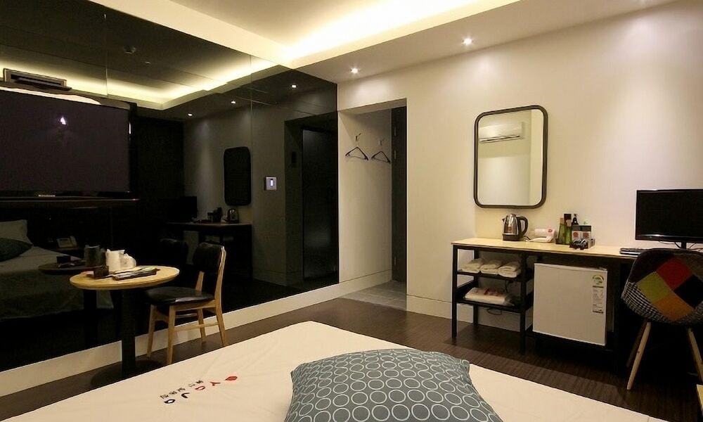 Standard Double Room - Photo 5