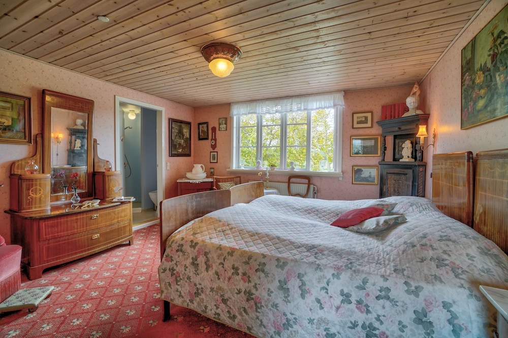 Double Room, Lake View (1st Floor) photo 2