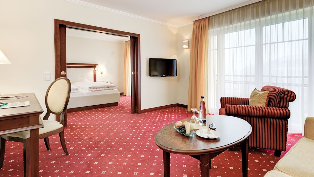Grand Double Room (Deluxe)