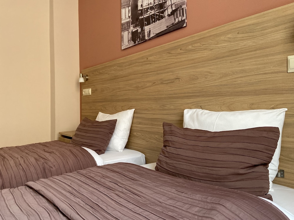 Standard Room photo 2