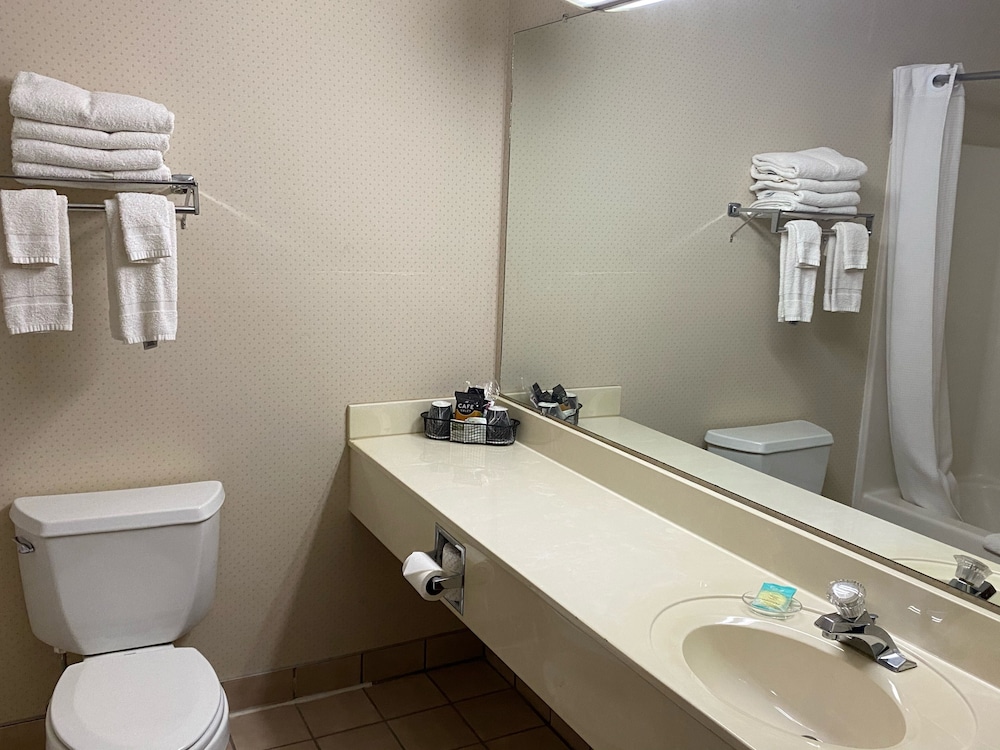 Deluxe Room, 2 Queen Beds, Non Smoking photo 2