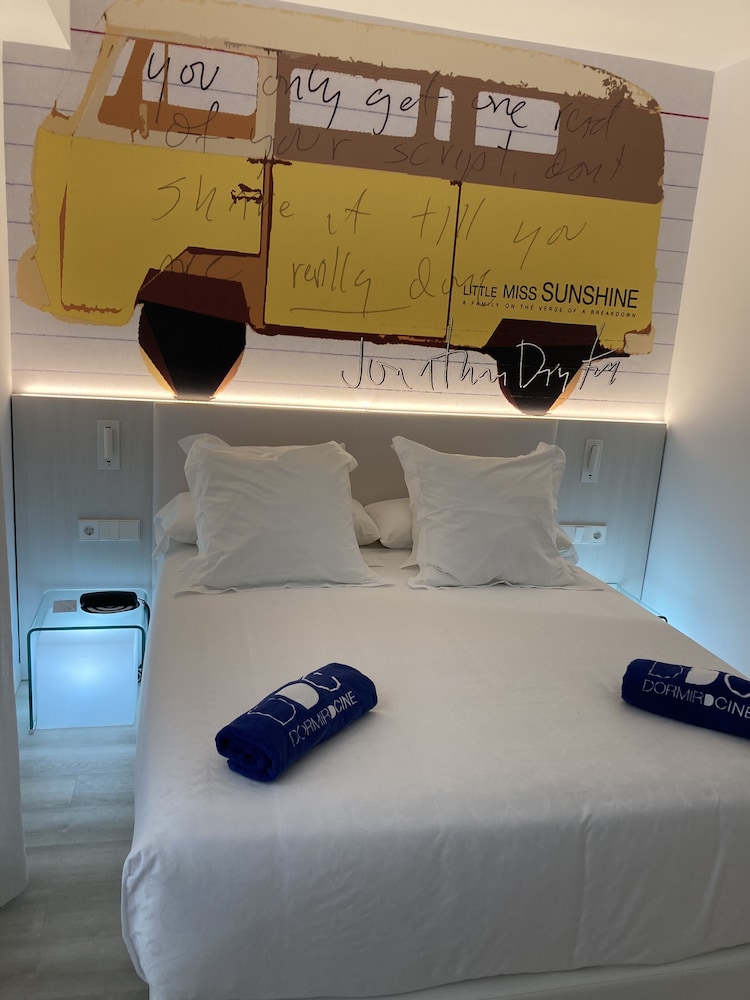 Standard Double Room, 1 Double or 2 Twin Beds - Photo 9