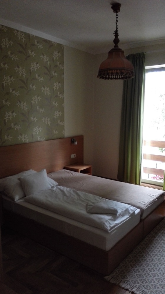 Basic Double Room Single Use photo 1