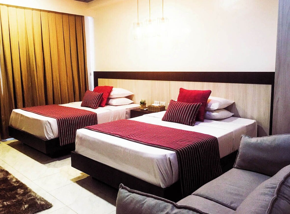 Suite - Photo 2