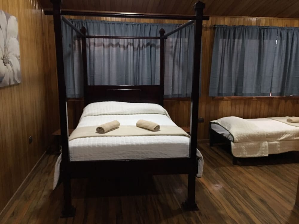 Habitación Económica, 1 Cama Doble, Acceso a la Piscina, Zona de Jardín