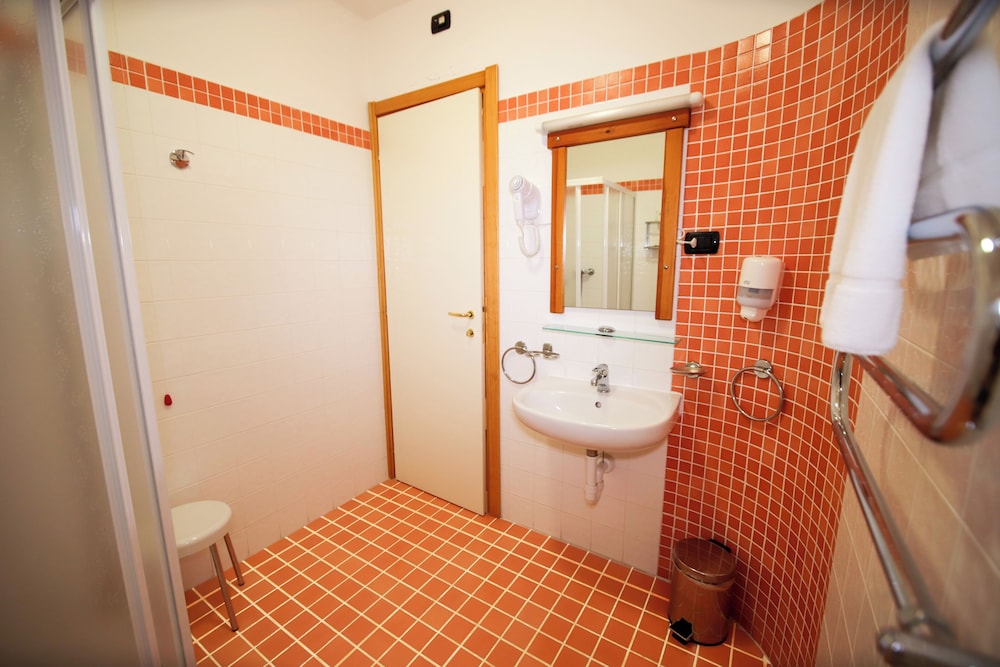 Basic Double Room - Photo 4