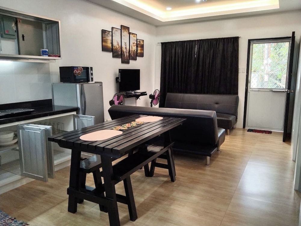 Comfort Townhome, Patio, Garden View photo 1