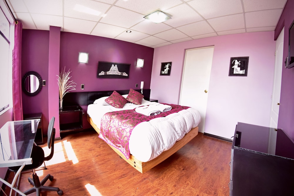 Double Room - Photo 5